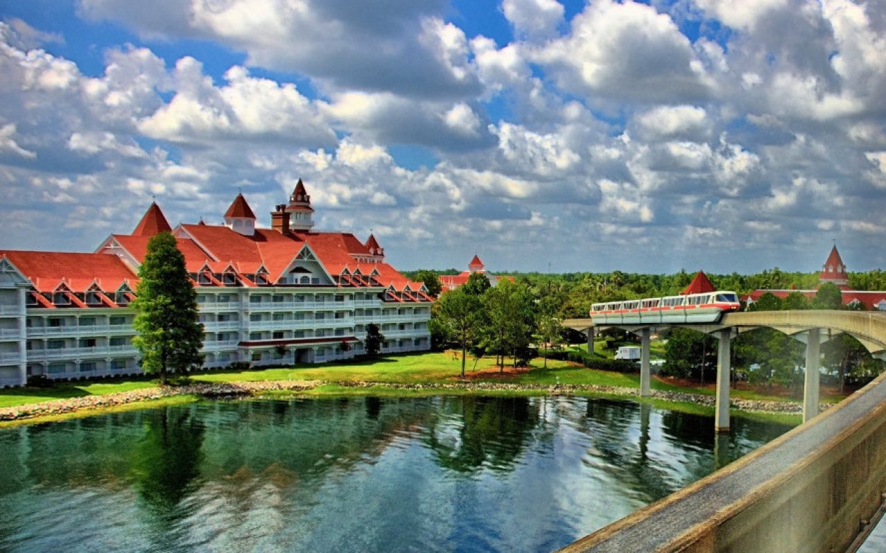 2708745974_2097x1551