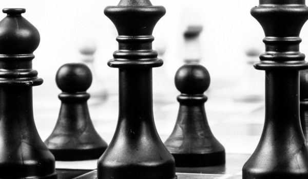 chess-strategy-chess-board-leadership-game-pawn_1600x1059