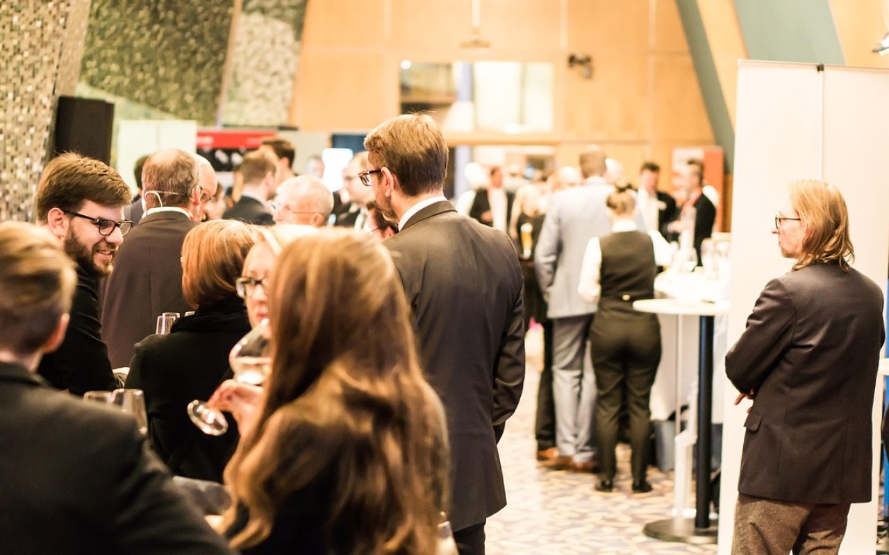 conference-g1cbd1e83f_1280