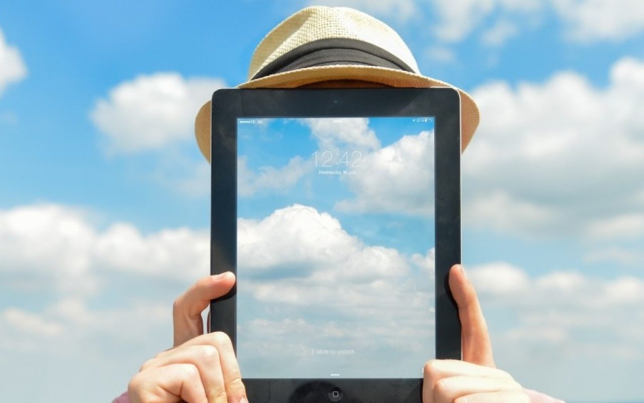 man-person-clouds-apple_1600x1068