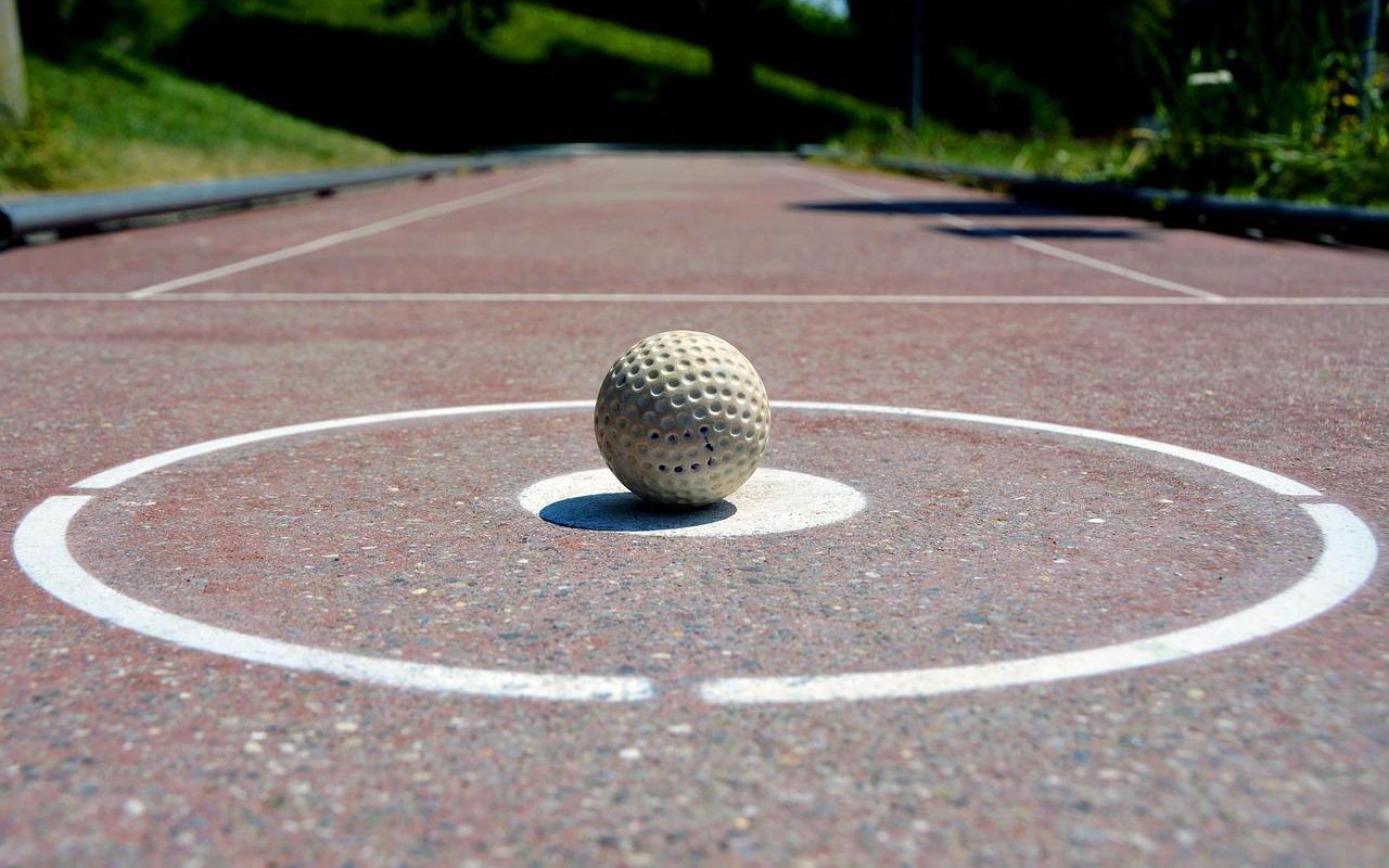mini-golf-ge48ce6a4e_1280