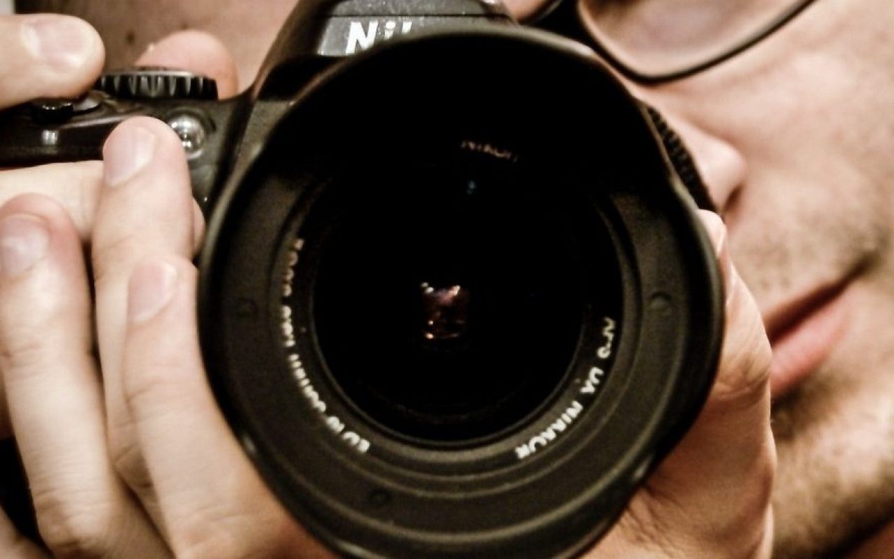 photographer-camera-photo-photos-foto-lens_1600x1057