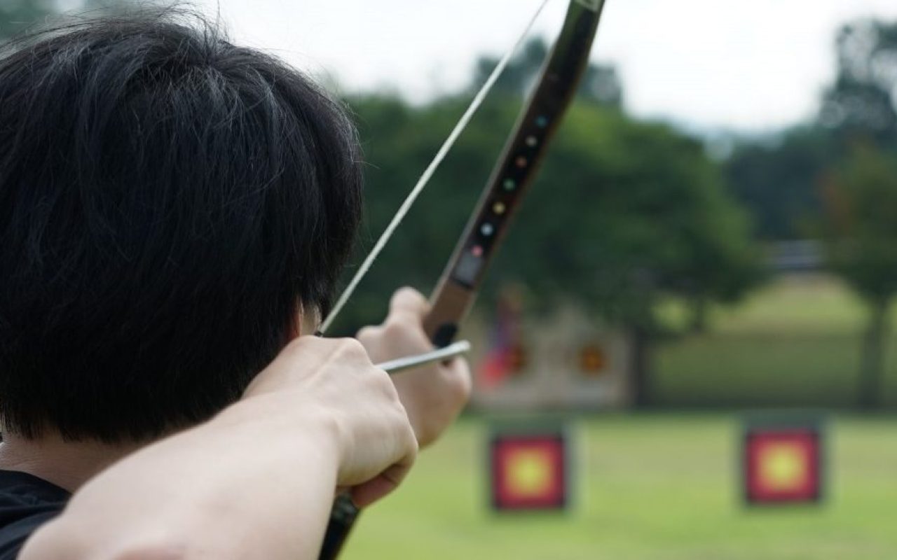 target-leisure-palace-sa-bow-arrow-summer_1600x1067