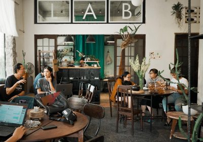 uh_yeah_20101995-space-4660847_1920